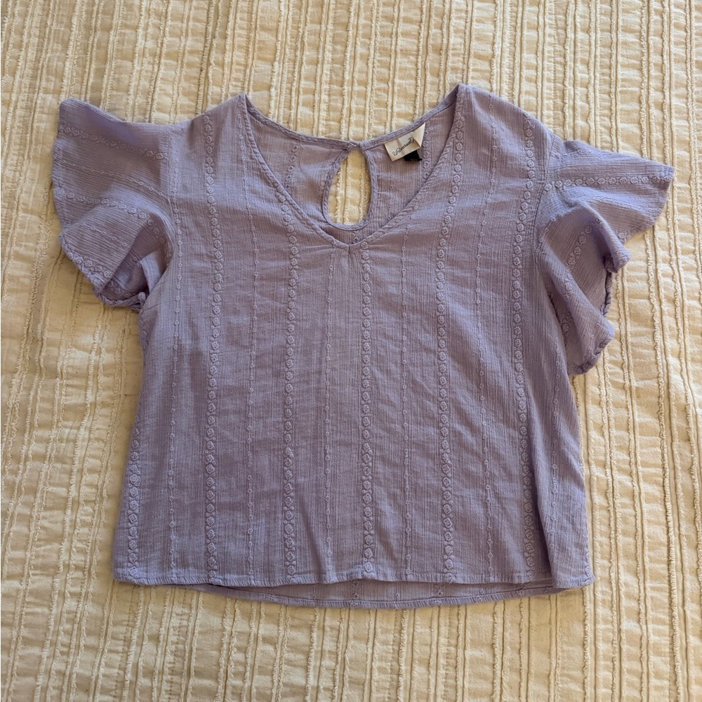 UNIVERSAL THREAD Lavender V-Neck Short Sleeve Women's Top